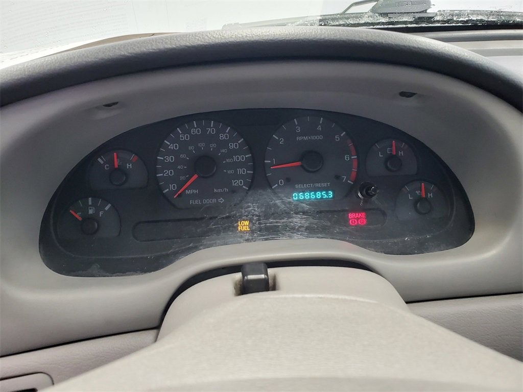 2000 Ford Mustang Base