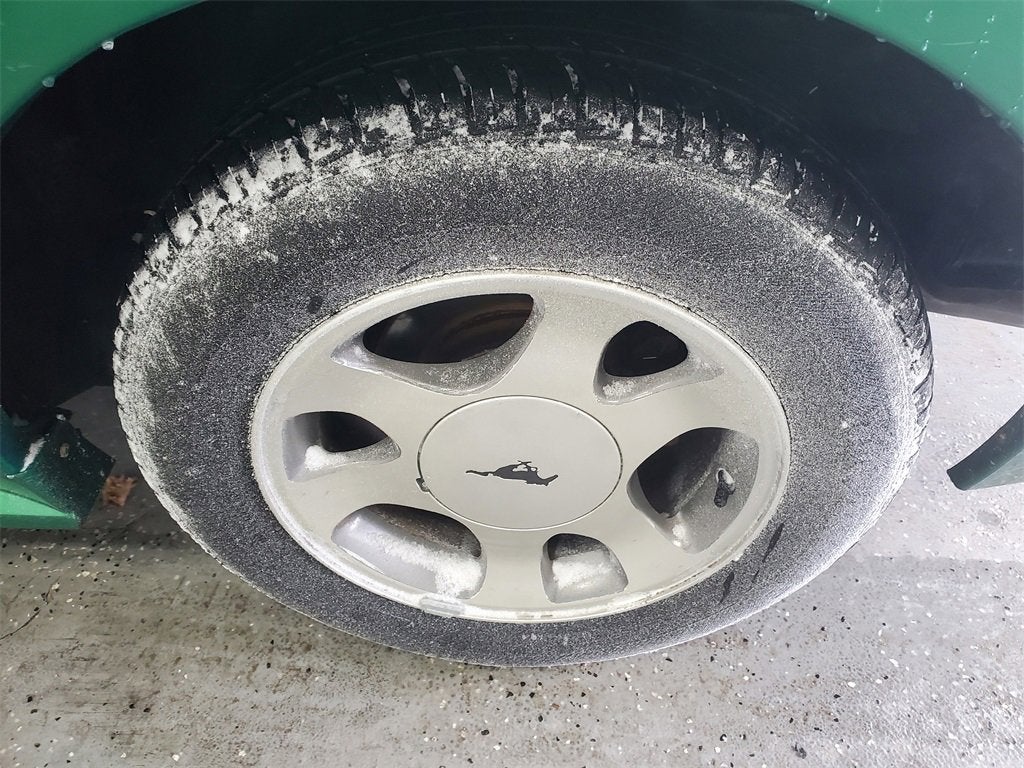 2000 Ford Mustang Base