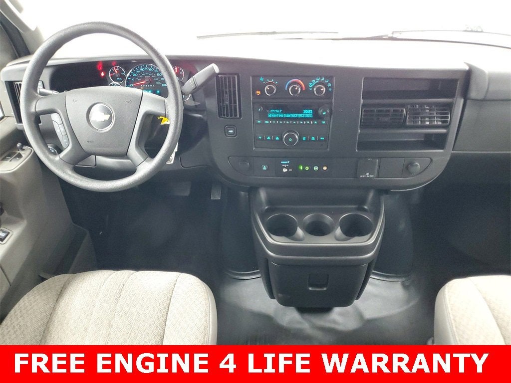 2021 Chevrolet Express Passenger 3500 1LS