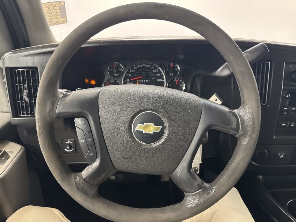 2011 Chevrolet Express Passenger 3500 1LS