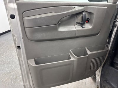 2011 Chevrolet Express Passenger 3500 1LS