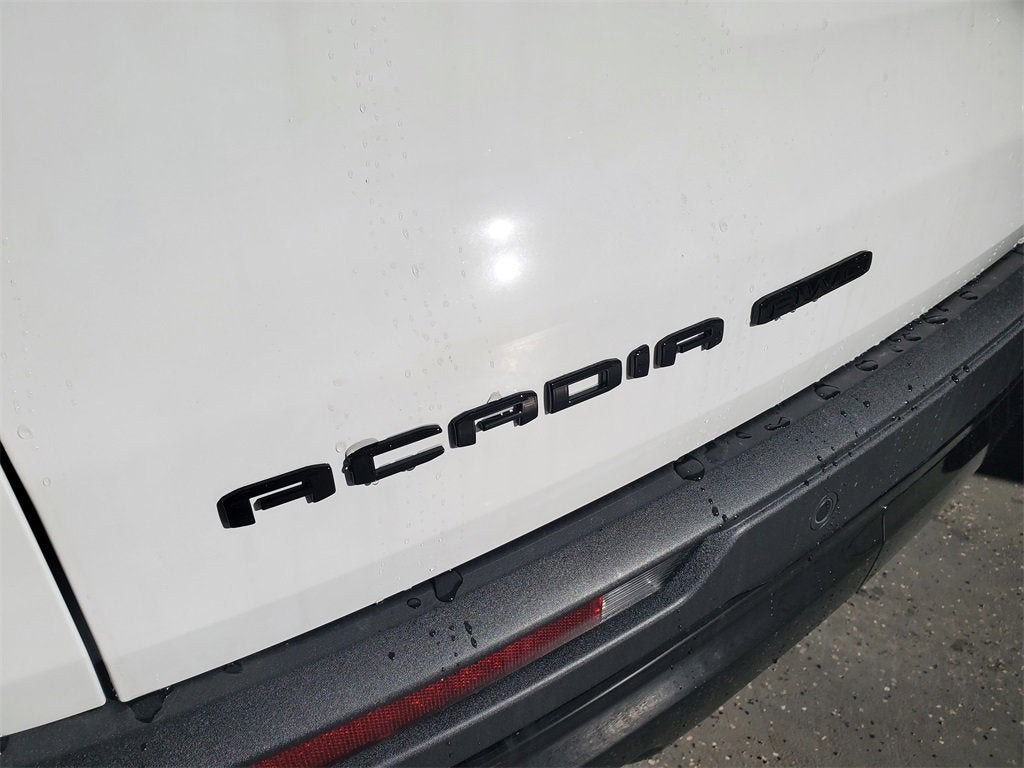 2026 GMC Acadia Elevation