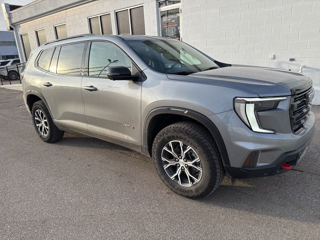 2025 GMC Acadia AT4
