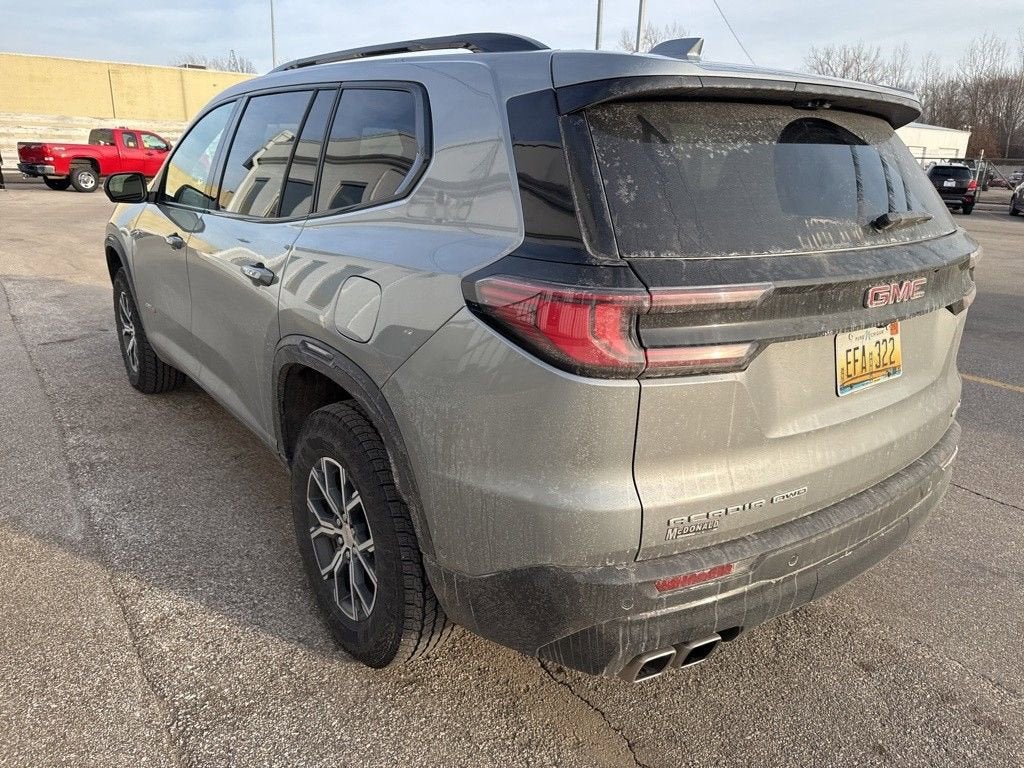 2025 GMC Acadia AT4