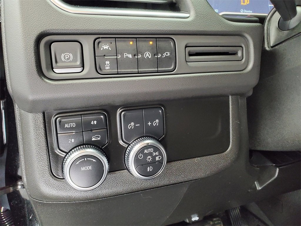 2022 GMC Yukon XL SLE