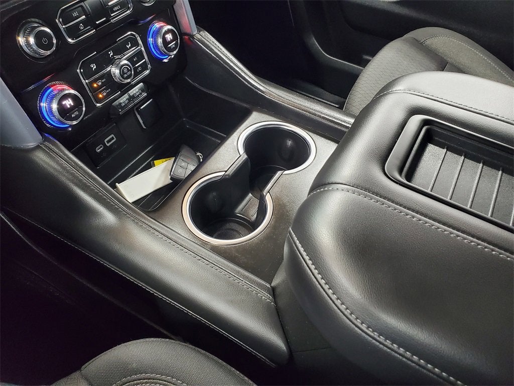 2022 GMC Yukon XL SLE