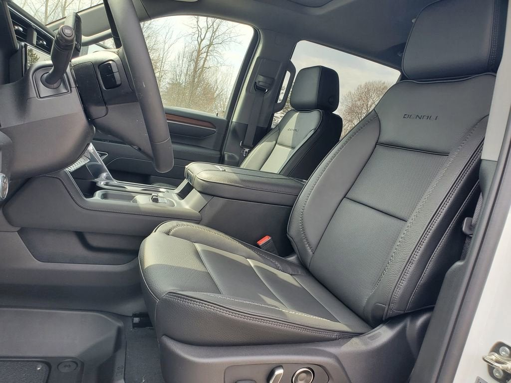 2026 GMC Sierra 3500 HD Denali DRW