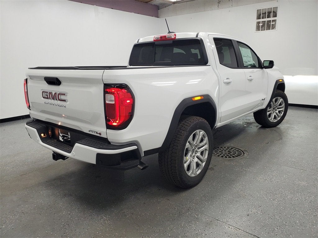 2025 GMC Canyon AT4