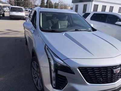 2022 Cadillac XT4 Premium Luxury