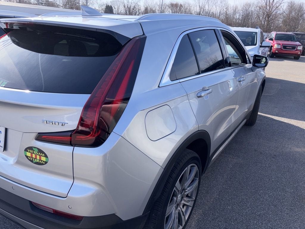 2022 Cadillac XT4 Premium Luxury