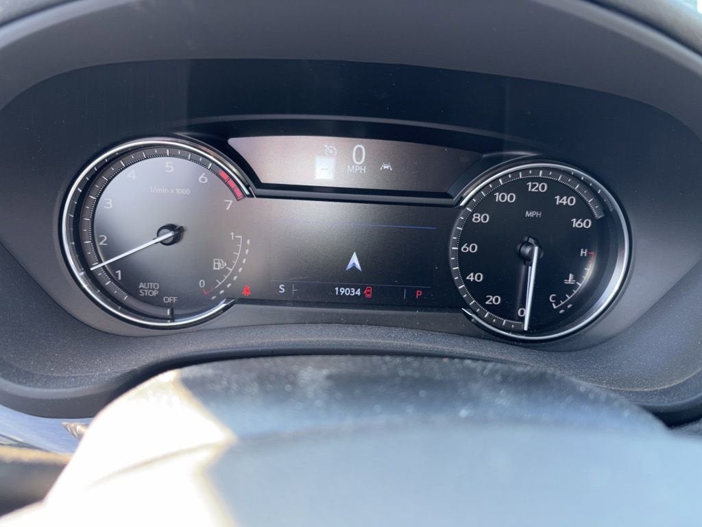 2022 Cadillac XT4 Premium Luxury