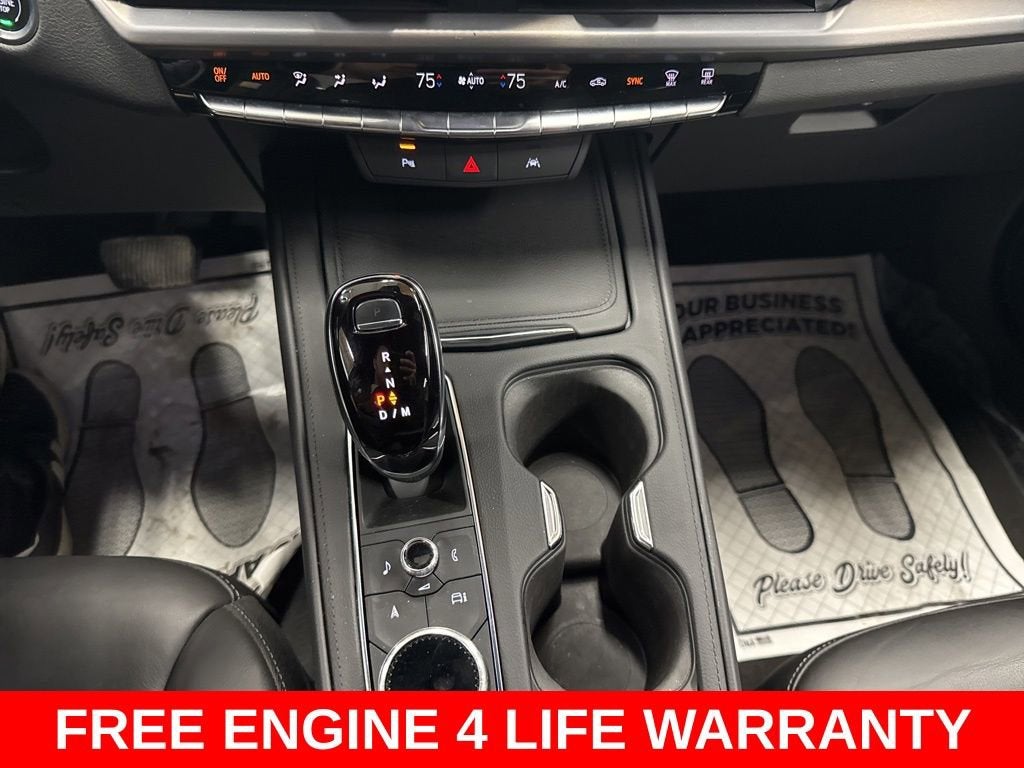 2024 Cadillac XT4 Premium Luxury