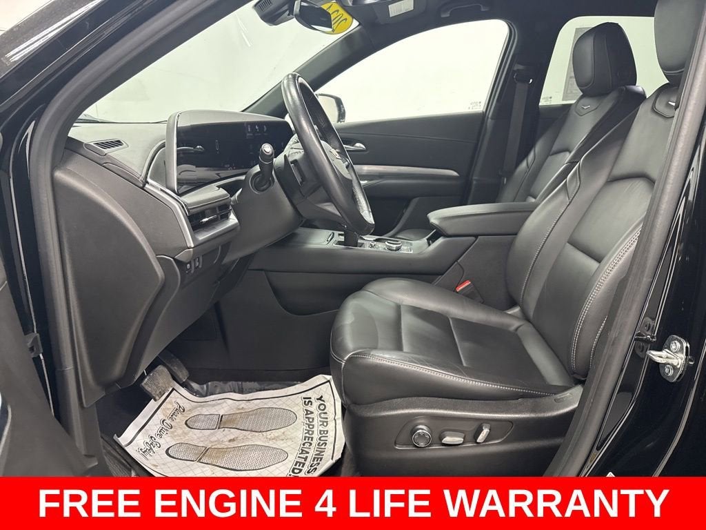 2024 Cadillac XT4 Premium Luxury