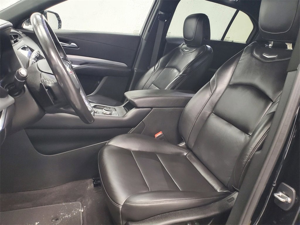 2020 Cadillac XT4 Premium Luxury