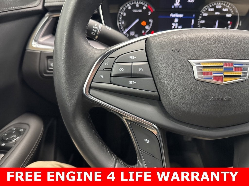 2022 Cadillac XT5 Luxury