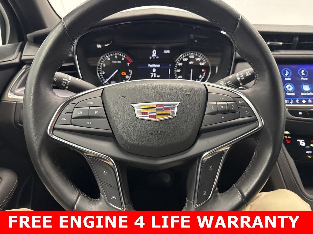 2022 Cadillac XT5 Luxury