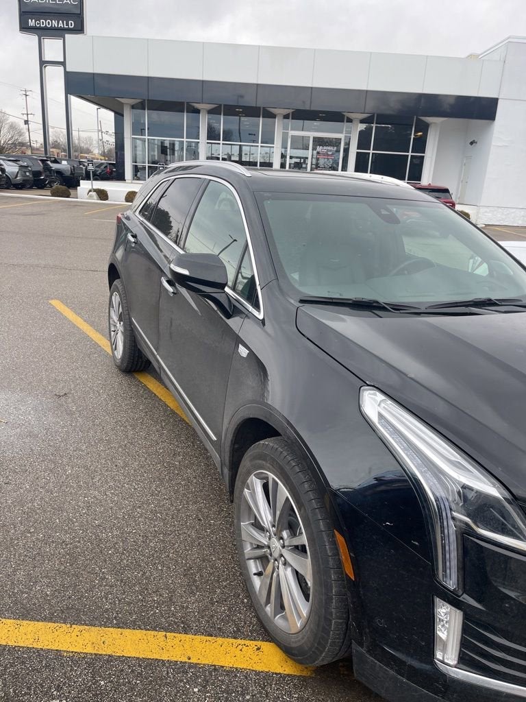 2025 Cadillac XT5 Premium Luxury