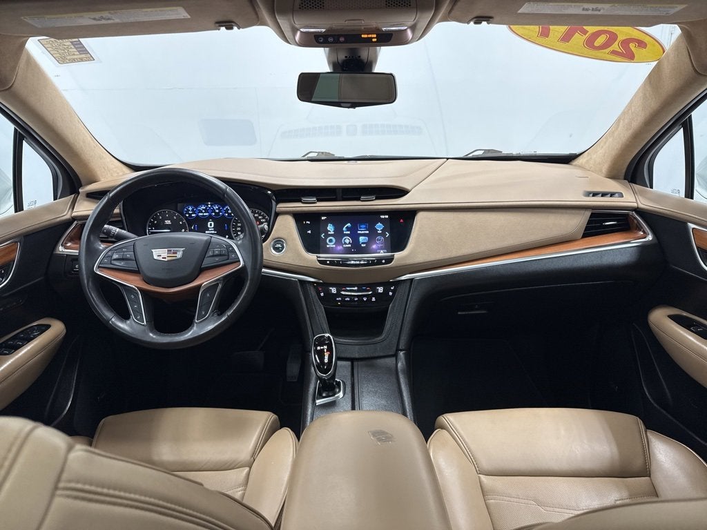 2017 Cadillac XT5 Platinum AWD