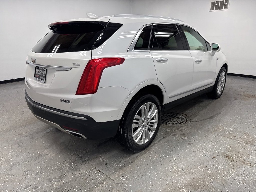 2017 Cadillac XT5 Platinum AWD
