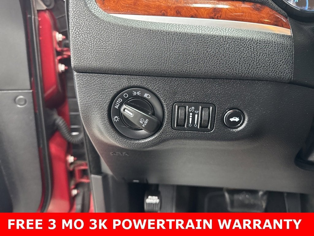 2013 Chrysler 300 Base