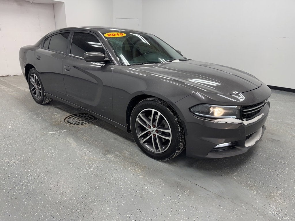 Used 2015 Dodge Charger SE with VIN 2C3CDXFG3FH735773 for sale in Saginaw, MI