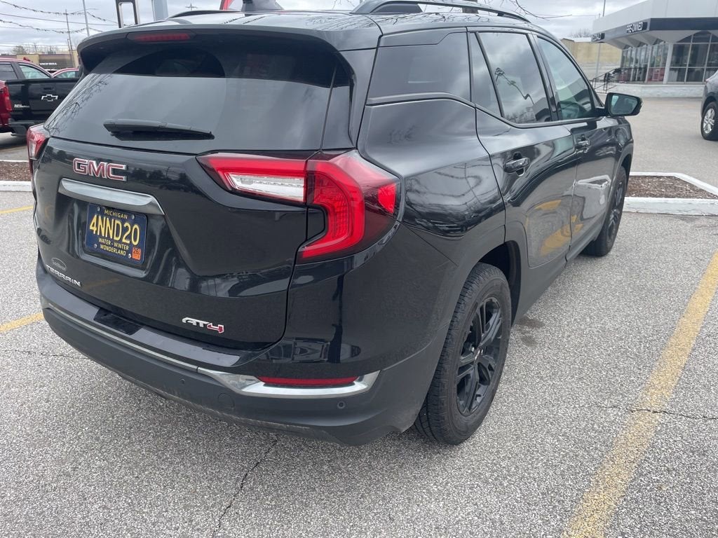 2023 GMC Terrain AT4