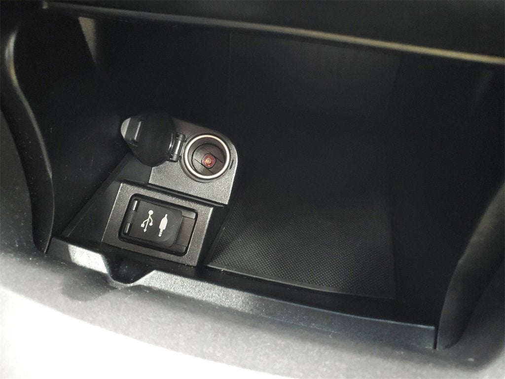 2017 Toyota Camry Hybrid LE