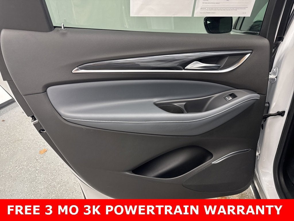 2022 Buick Enclave Essence