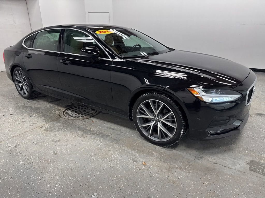 2018 Volvo S90 Momentum